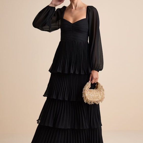 Lulus Dresses & Skirts - Lulus Impactful Elegance Black Tiered Balloon Sleeve Maxi Dress - Size L